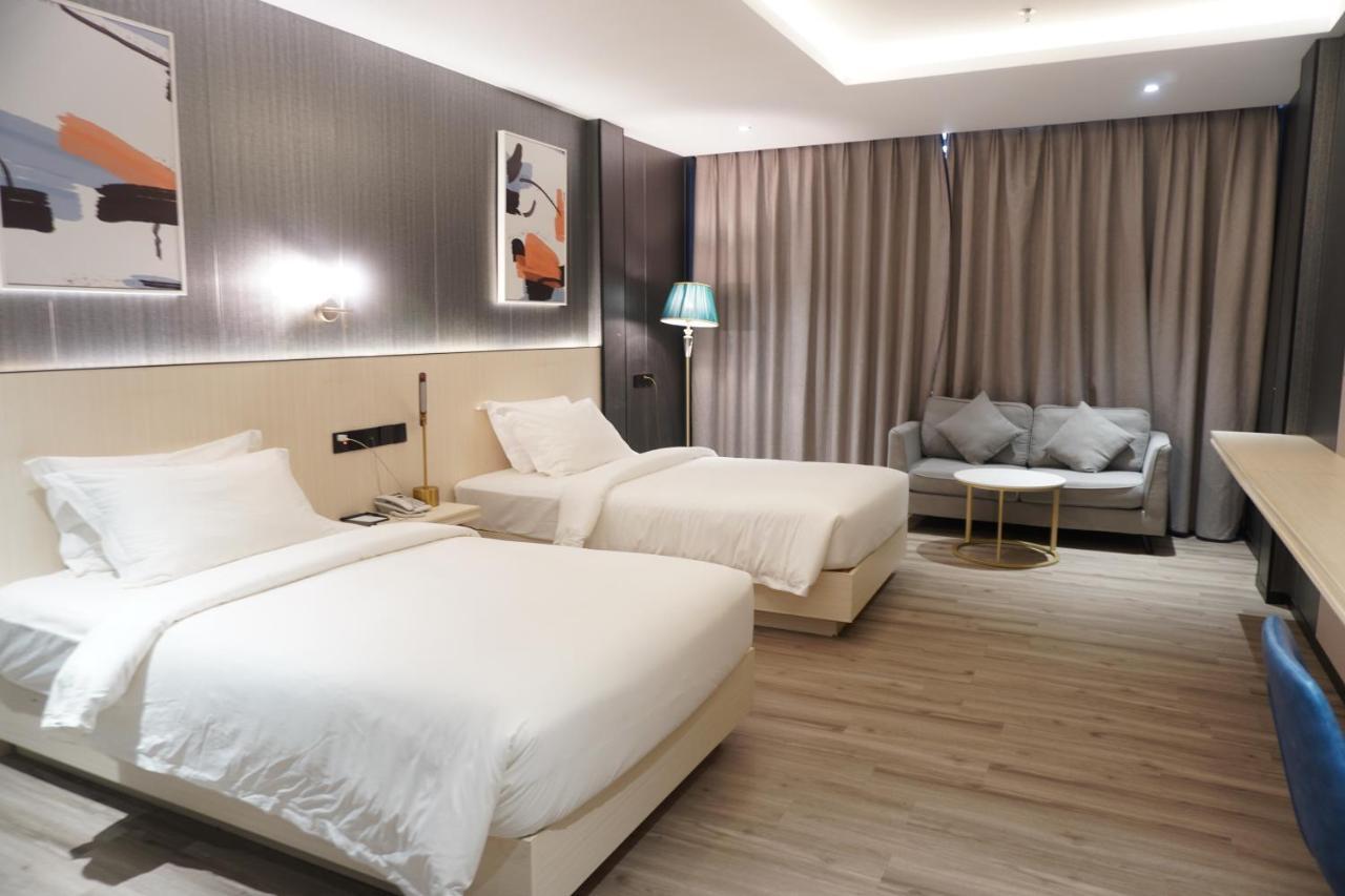 Joy Hotel พนมเปญ ภายนอก รูปภาพ